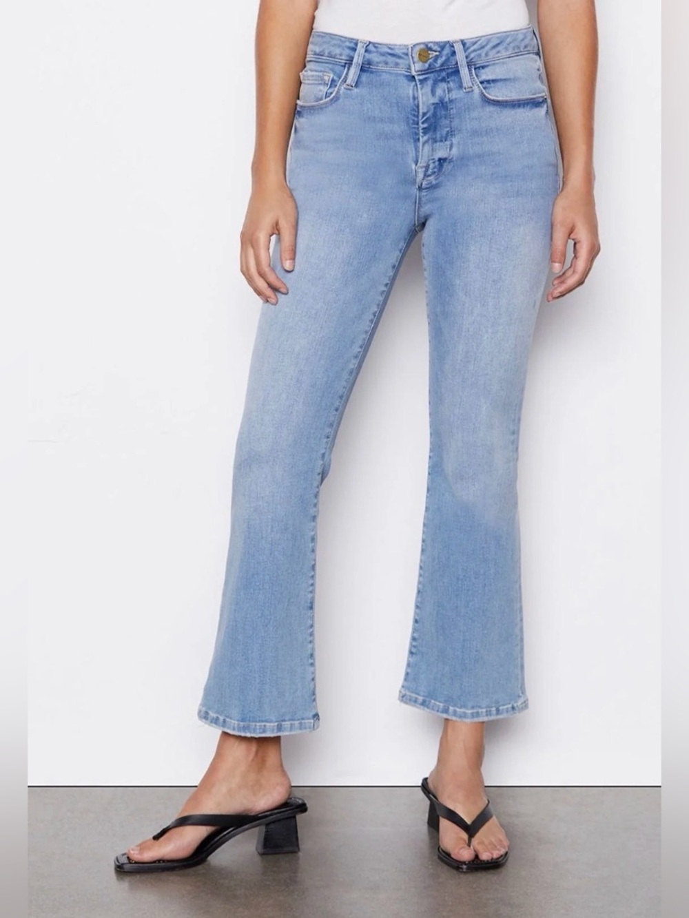 FRAME Le One Crop Mini Boot Jeans In Casper